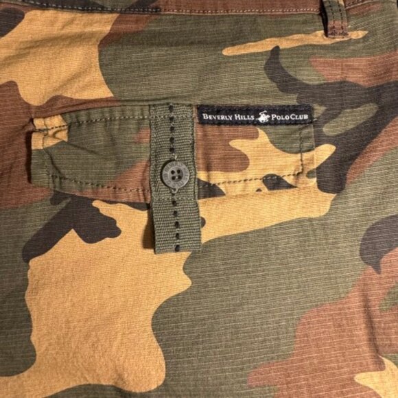 NWT Beverly Hills Polo Club Camo Shorts men's Size 44 - Picture 3 of 5